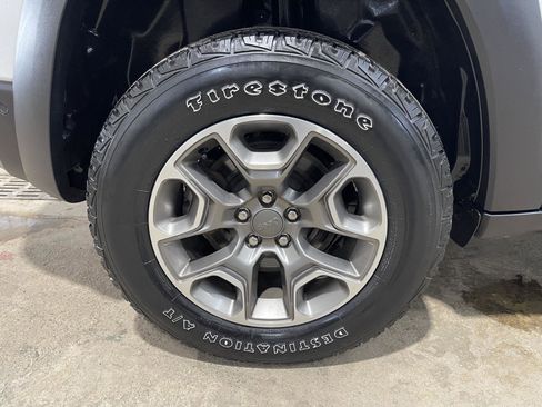 Used 2022 Jeep Cherokee Trailhawk w/ Technology Group image 9