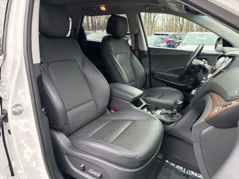 Used 2019 Hyundai Santa Fe XL image 9