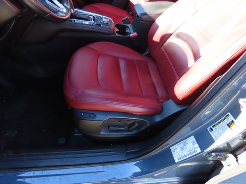 Used 2023 MAZDA CX-5 Carbon Edition image 40