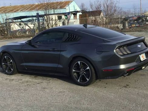 Used 2020 Ford Mustang Coupe w/ Equipment Group 101A image 6