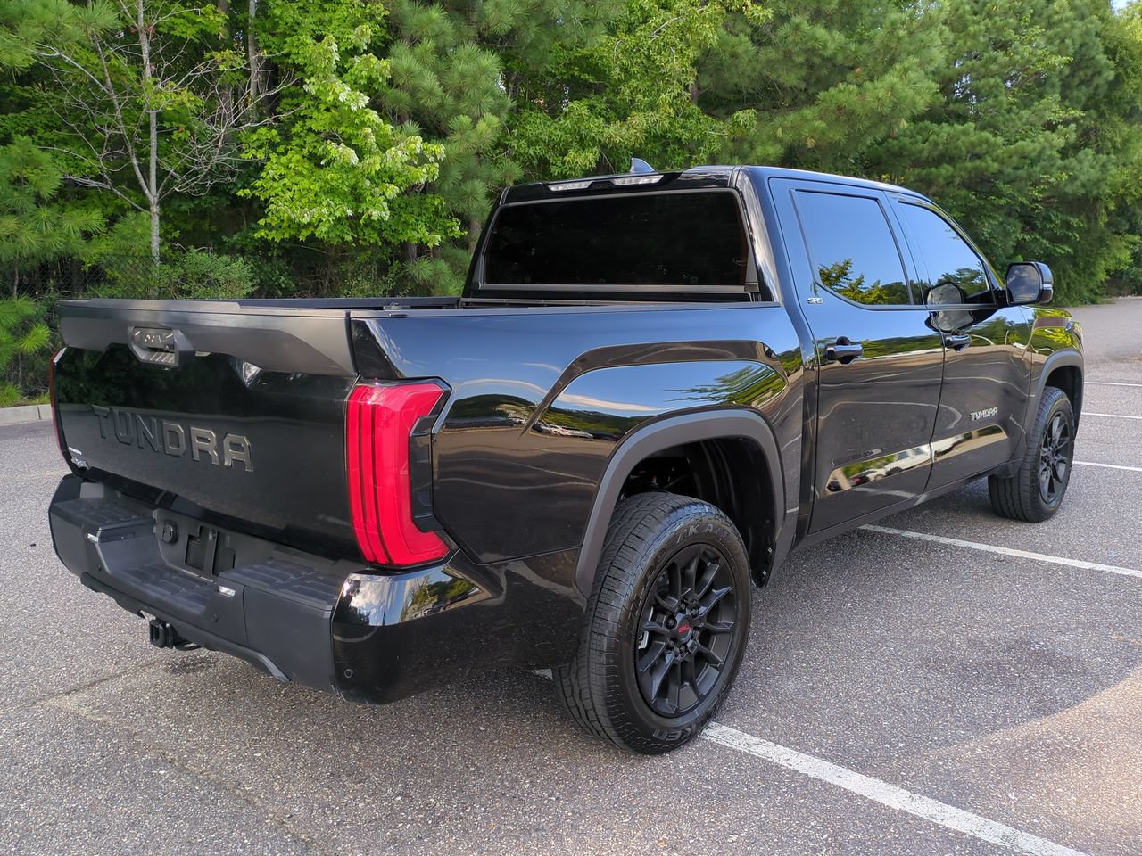 Used 2025 Toyota Tundra SR5 w/ SR5 Premium Package AWD/4WD image 4