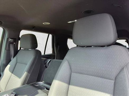 Used 2025 Chevrolet Tahoe LS RWD image 13