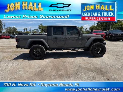 Used 2021 Jeep Gladiator Rubicon AWD/4WD image 12