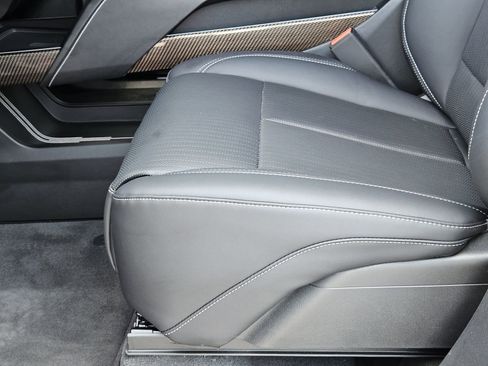 New 2026 Cadillac Vistiq Luxury AWD/4WD image 20