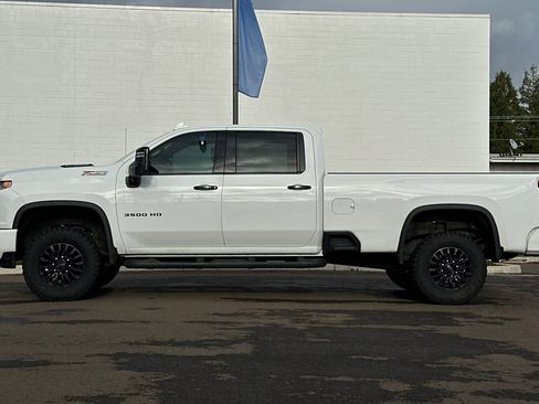 Used 2023 Chevrolet Silverado 3500 LTZ w/ LTZ Plus Package image 7