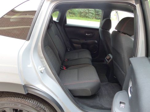 Used 2024 Honda HR-V Sport image 40