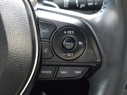 Used 2020 Toyota Corolla SE image 28