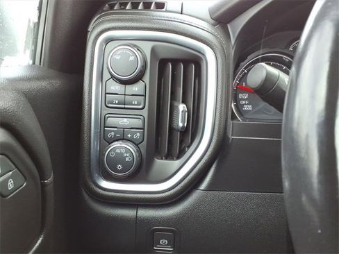 Used 2019 Chevrolet Silverado 1500 LT w/ All-Star Edition image 12