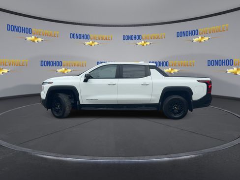 Used 2024 Chevrolet Silverado EV W/T AWD/4WD image 8