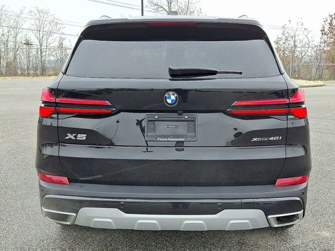 Used 2024 BMW X5 xDrive40i w/ Premium Package image 9
