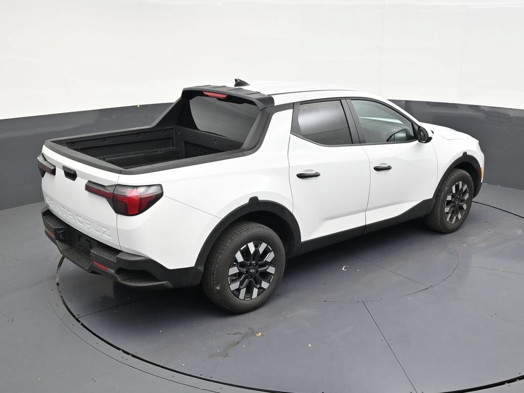 Used 2026 Hyundai Santa Cruz SE FWD image 16