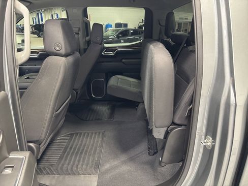 Used 2023 Chevrolet Silverado 1500 LT image 30