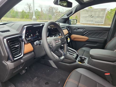 New 2026 GMC Canyon AT4 image 9