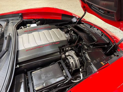 Used 2019 Chevrolet Corvette Stingray Coupe w/ 1LT RWD image 42