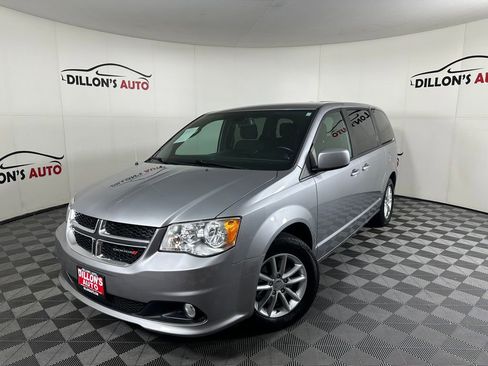 Used 2020 Dodge Grand Caravan SE image 1