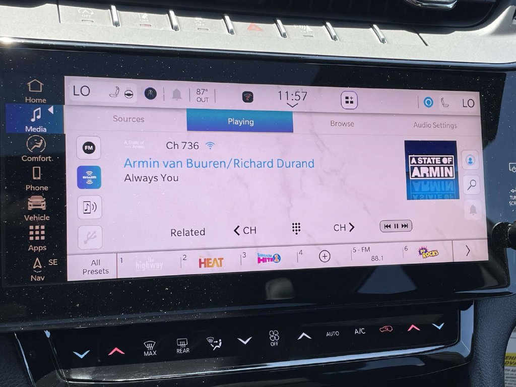 New 2026 Jeep Grand Cherokee Altitude AWD/4WD image 35