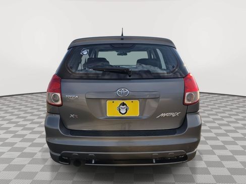 Used 2004 Toyota Matrix XR w/ Extra Value Pkg 2 FWD image 5