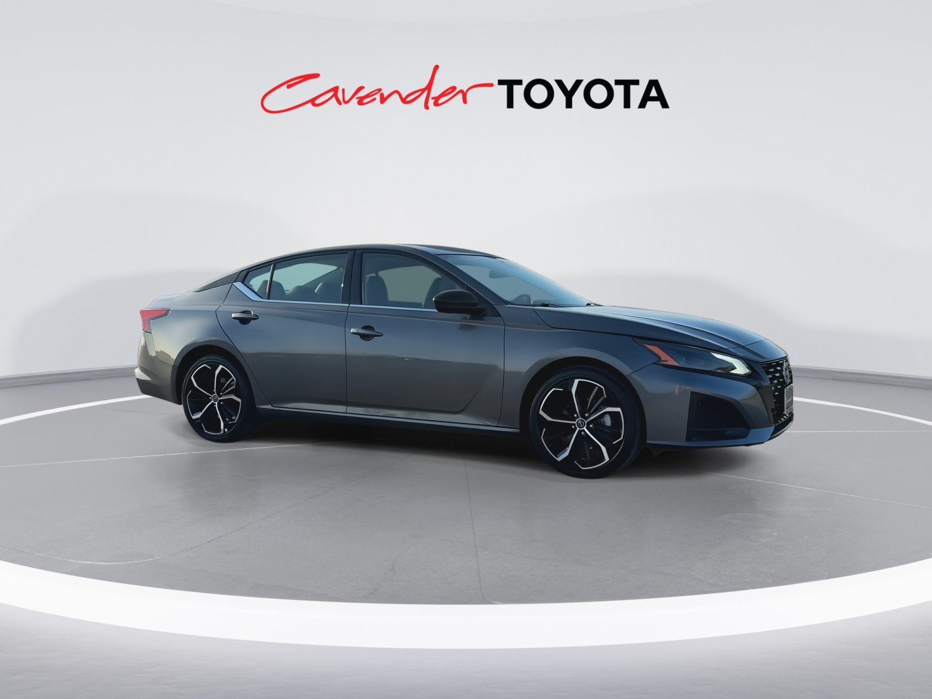 Used 2026 Nissan Altima 2.5 SR FWD image 2