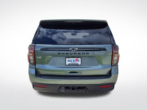Used 2024 Chevrolet Suburban Z71 w/ Luxury Package AWD/4WD image 7