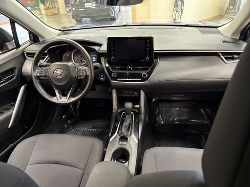 Used 2022 Toyota Corolla Cross LE w/ Black Badges Package (TMS) image 22