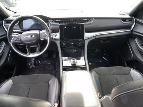 Used 2021 Jeep Grand Cherokee L Laredo AWD/4WD image 25