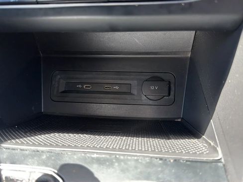 Used 2021 Volkswagen Atlas SE FWD image 19