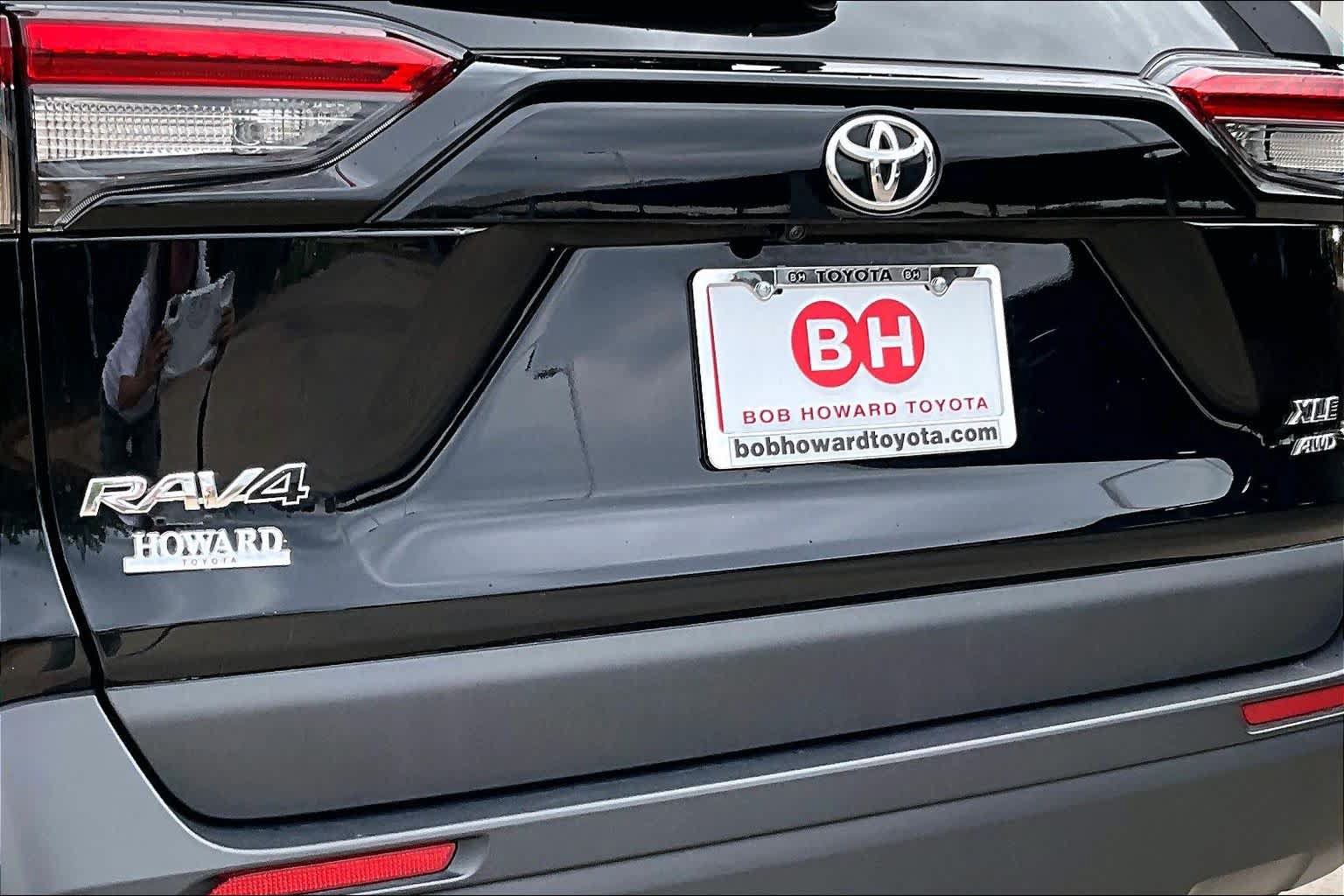 Used 2025 Toyota RAV4 XLE AWD/4WD image 29