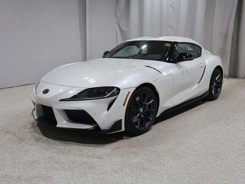 Used 2026 Toyota Supra Premium w/ Driver Assist Package RWD image 7