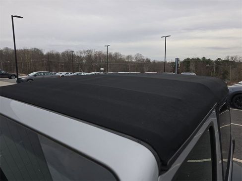 Used 2024 Jeep Wrangler Sport S image 12