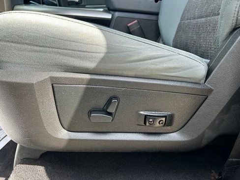 Used 2017 RAM 1500 Big Horn AWD/4WD image 14