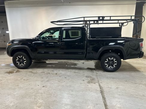 Used 2023 Toyota Tacoma TRD Off-Road w/ Technology Package image 10