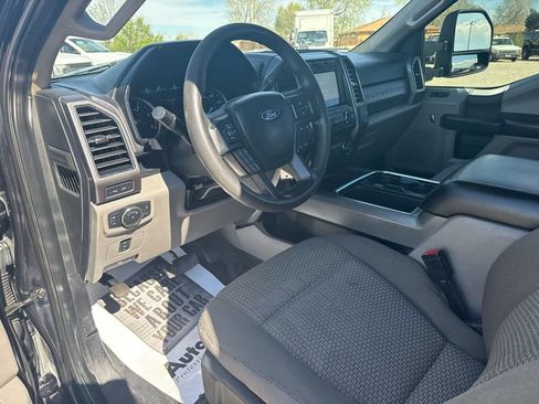 Used 2020 Ford F350 XLT w/ XLT Premium Package AWD/4WD image 20