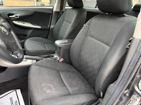 Used 2010 Toyota Corolla LE FWD image 10