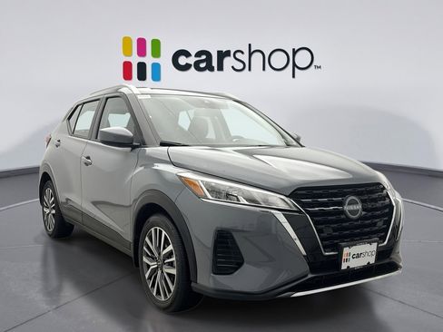 Used 2023 Nissan Kicks SV image 7