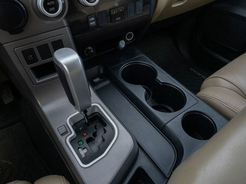Used 2014 Toyota Sequoia SR5 RWD image 29