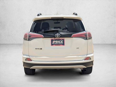 Used 2016 Toyota RAV4 SE FWD image 7