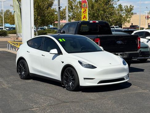 Used 2021 Tesla Model Y Performance AWD/4WD image 4