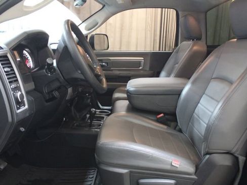 Used 2016 RAM 2500 Tradesman w/ Chrome Appearance Group image 16