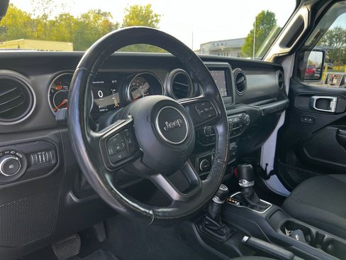 Used 2021 Jeep Wrangler Unlimited Sport image 11