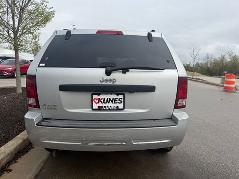 Used 2007 Jeep Grand Cherokee Laredo AWD/4WD image 4