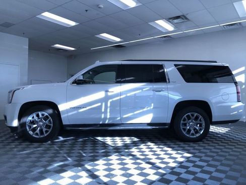 Used 2018 GMC Yukon XL SLT w/ Open Road Package image 3