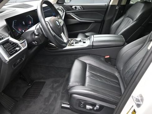 Used 2023 BMW X7 xDrive40i AWD/4WD image 10