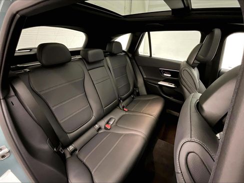 Used 2026 Mercedes-Benz GLC 300 image 17