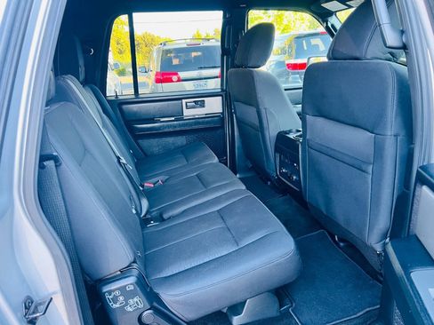 Used 2017 Ford Expedition EL XLT AWD/4WD image 17