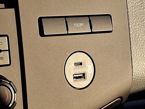 Used 2023 Ford F650 2WD Regular Cab Super Duty image 22