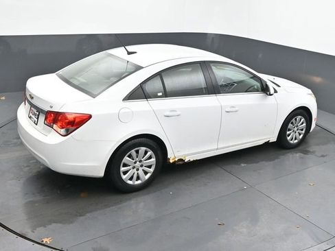 Used 2011 Chevrolet Cruze LT image 37