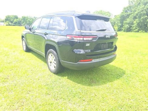 Used 2022 Jeep Grand Cherokee L Laredo w/ Luxury Tech Group I RWD image 5
