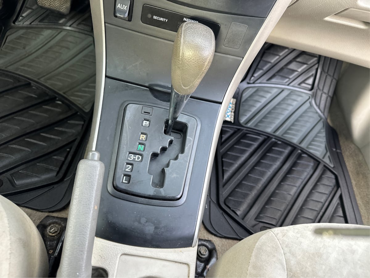 Used 2009 Toyota Corolla LE w/ All Weather Guard Pkg FWD image 15
