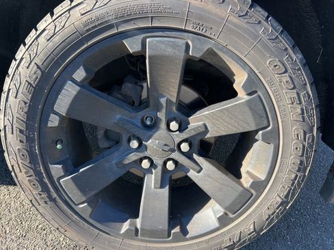 Used 2017 Chevrolet Silverado 1500 LT w/ Rally 2 Edition image 11