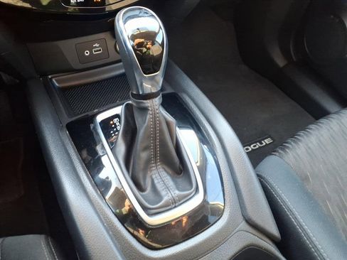 Used 2018 Nissan Rogue S w/ S Value Package image 8